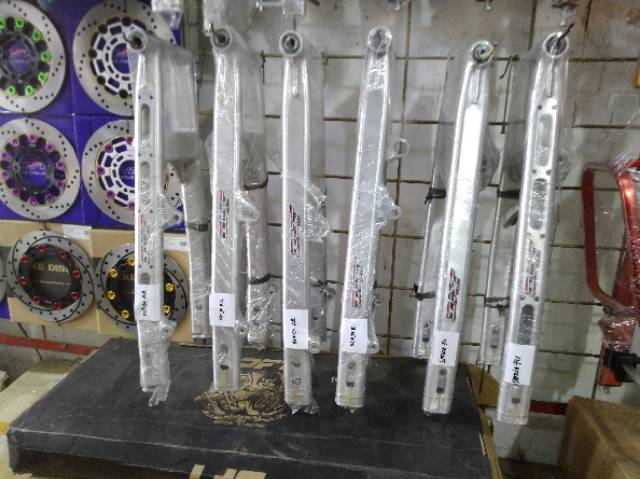 Swing Arm Satria Fu DKT Thailand / Sasis Satria Fu DKT Original Thailand / Lengan Ayun Satria Fu