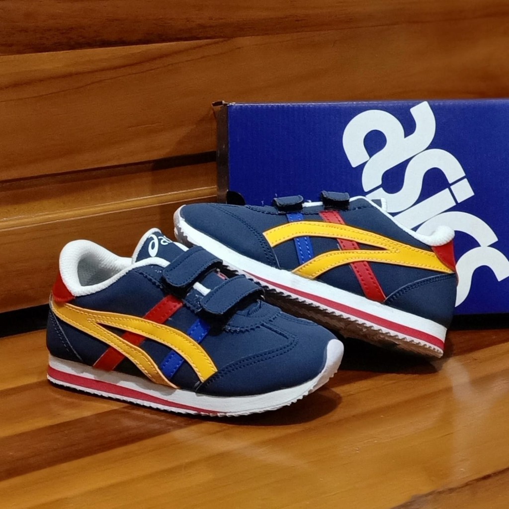 Sepatu anak sneakers putih velcro fashion Terbaru olahraga  tk pesta murah laki laki dan perempuan