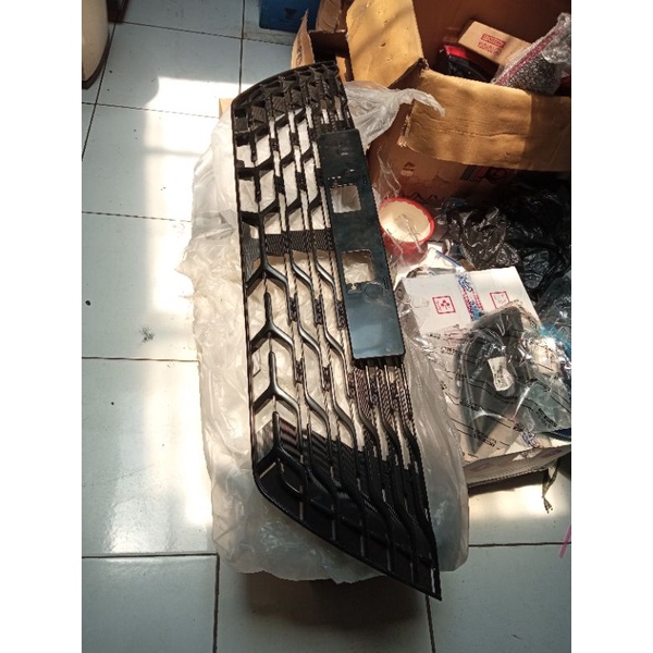 Grill Bemper Avanza Veloz 2016