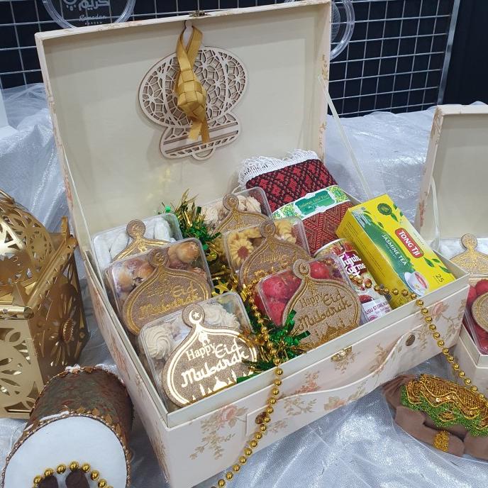 

Box paket hampers lebaran haji idul adha parcel 28