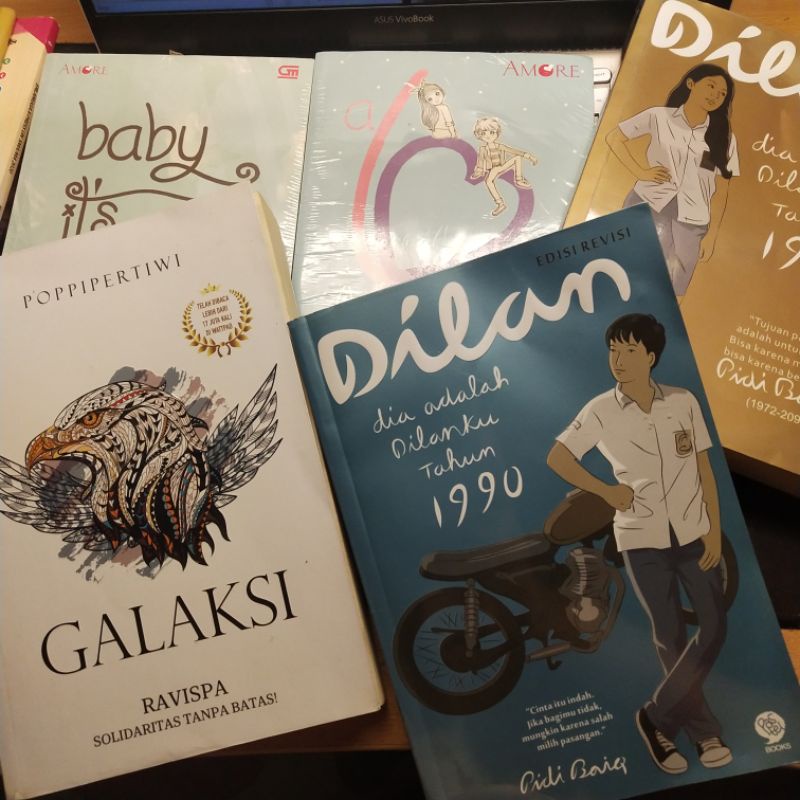 ♡. ORI preloved sealed buku novel murah galaksi ravispa dilan 1990 1991 poppi pertiwi wattpad pidi b