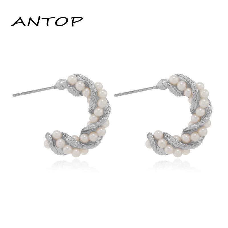 Anting Bentuk C Spiral Aksen Mutiara