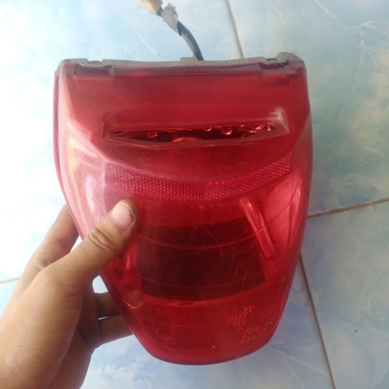 Lampu belakang verza
