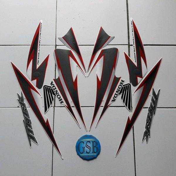 stiker motor striping Tiger revo 2012 putih