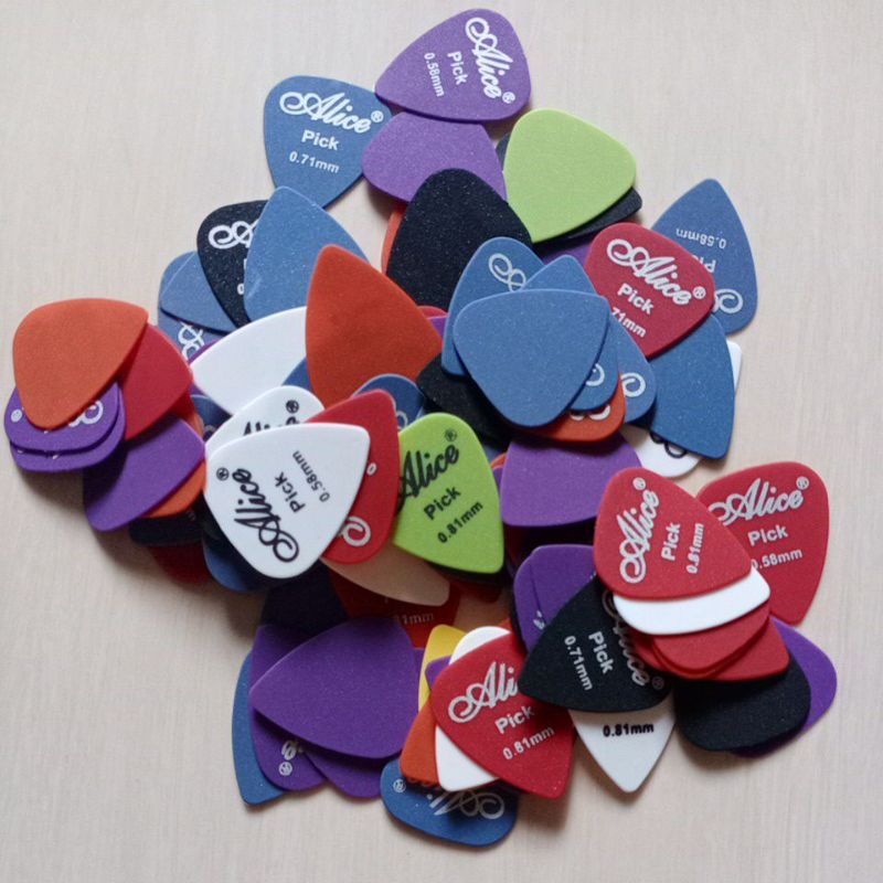 pik/pick gitar bahan karbon alice