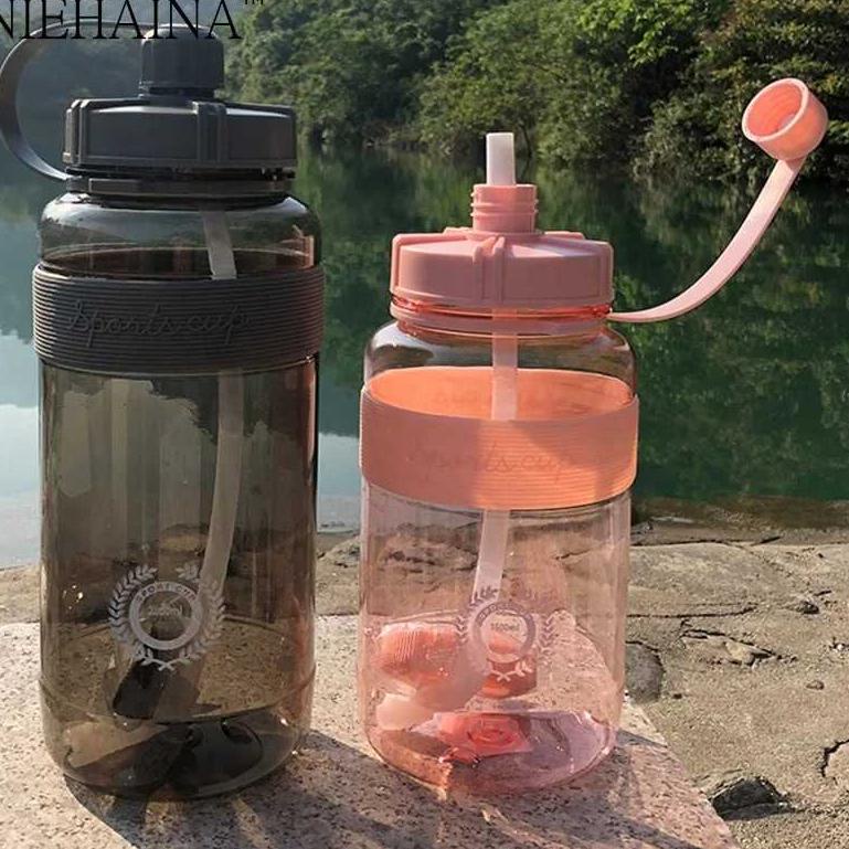 Botol Minum Olahraga Sport 2 Liter / Botol Minum Plik Anti Pecah Kekinian / Botol Minum Olahraga Gym