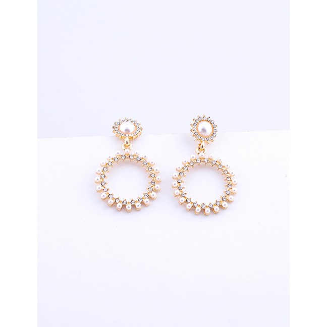 LRC Anting Tusuk Fashion Gold Crystal Diamond Pearl Earrings D03281