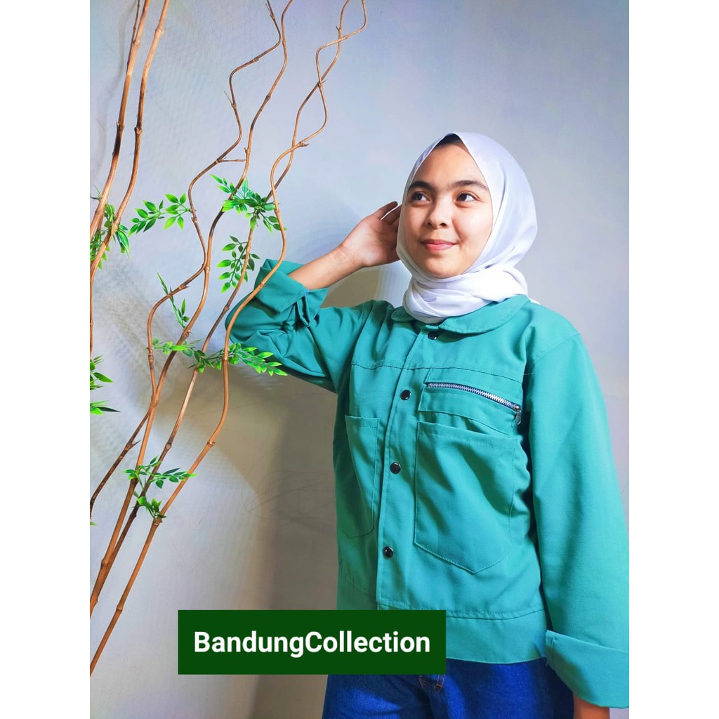 Pollan Jaket Pocket Zippy Wanita