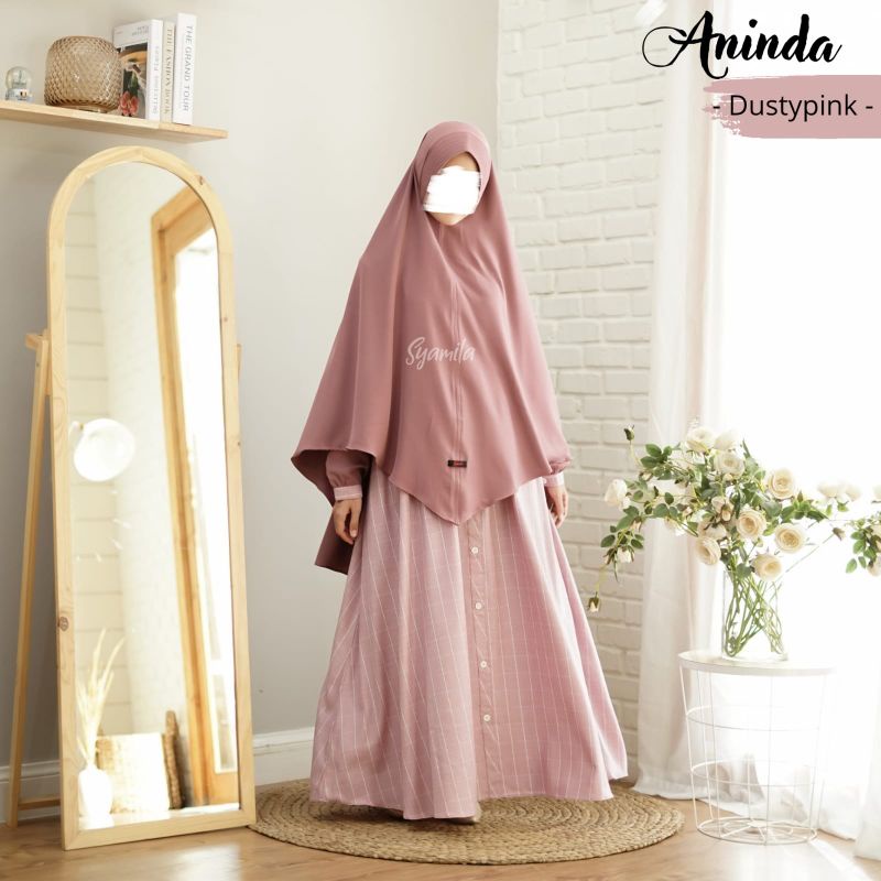 Set Gamis Aninda dengan Bahan Katun Madinah Motif Kotak dan Polosan Twill yang Nyaman