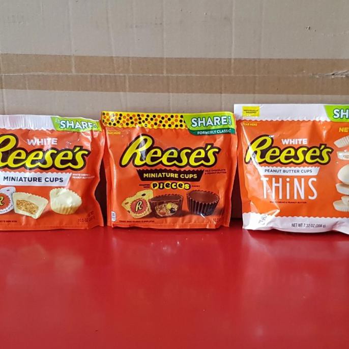 

TERBARU REESE'S MINIATURE CUPS CHOCOLATE WITH PEANUT BUTTER USA 297 GR - WHITE CHOCOLATE