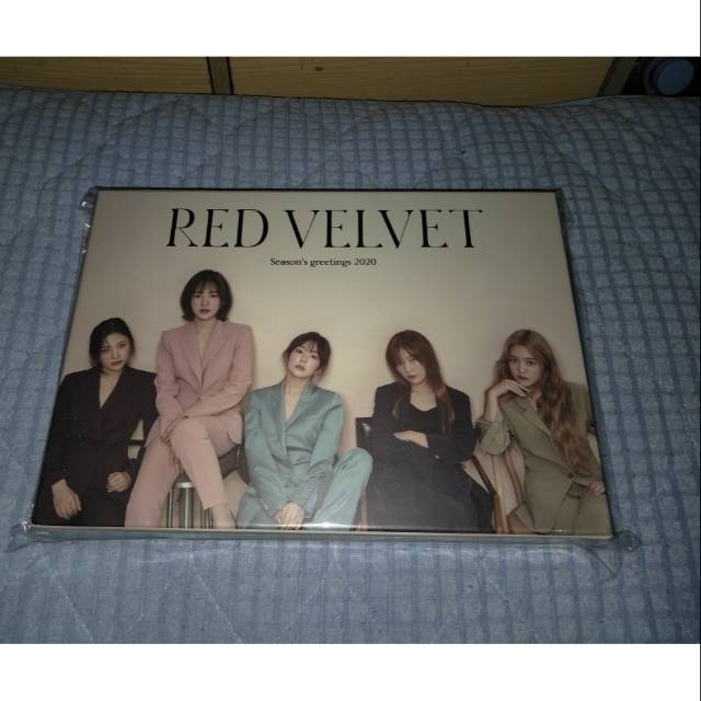 Red velvet season's greeting 2020