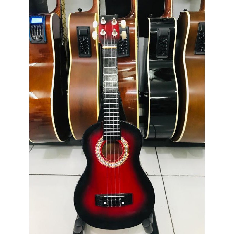 Ukulele senar 4