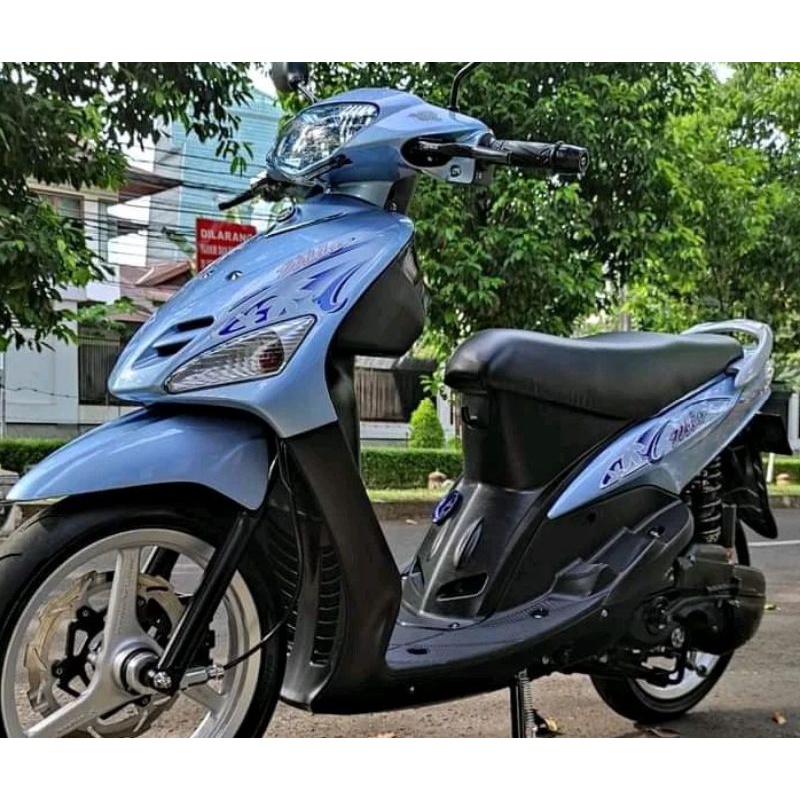 STRIPING STICKER MIO SPORTY 2005 BUNGA BIRU MUDA