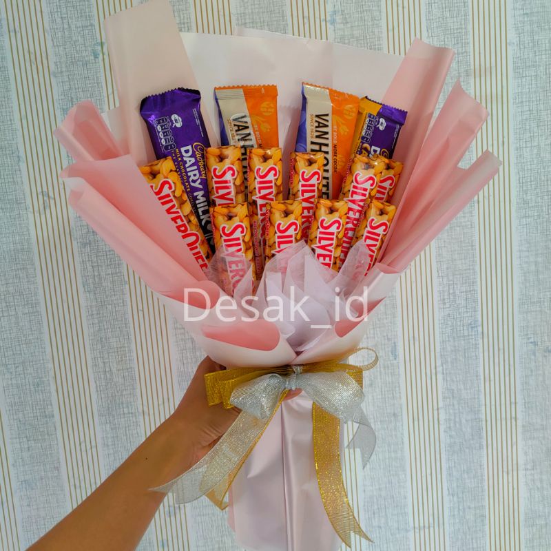 

BUCKET COKLAT / BUKET SNACK / BUKET COKLAT / BUCKET SNACK / HADIAH WISUDA / HADIAH ULANG TAHUN