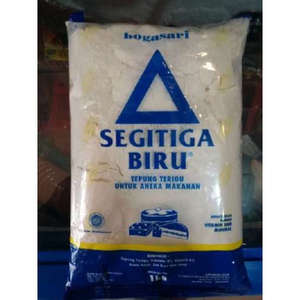 

Tepung Terigu Segitiga Biru kemasan ekonomis transparan 1kg