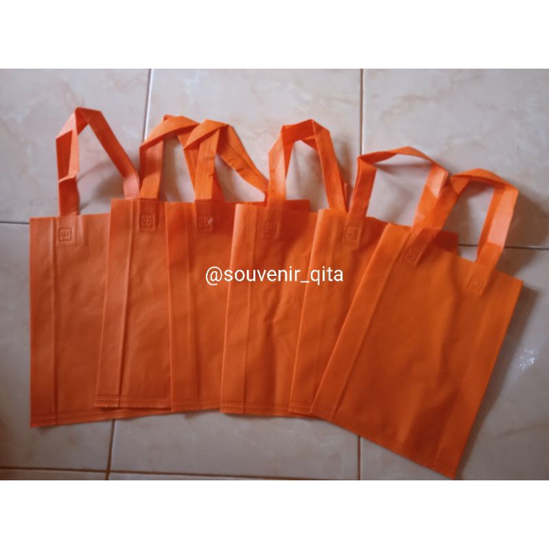 

Tas Spunbond/Tas Souvenir/Tas Jajan/Tas Jinjing/Tas Tali