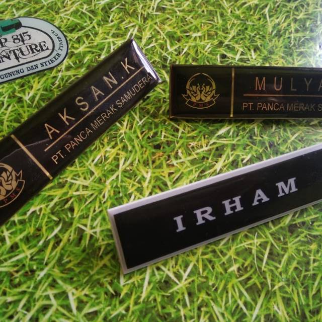 

tag name papan nama dada
