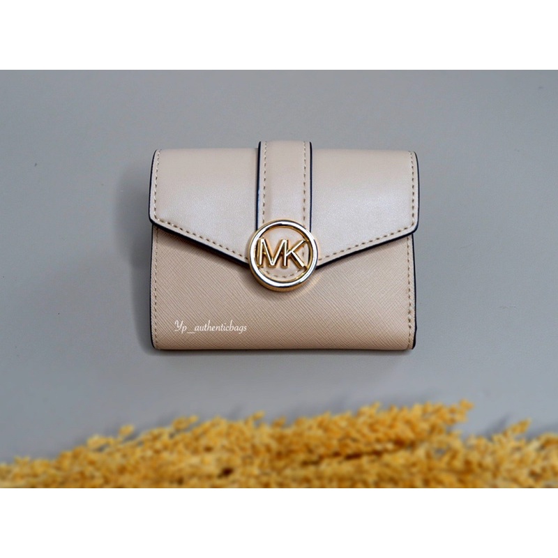 MICHAEL KORS - Carmen Medium Flap Bifold Wallet