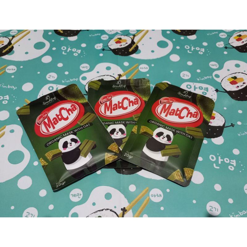 Sparkling Queen Mask