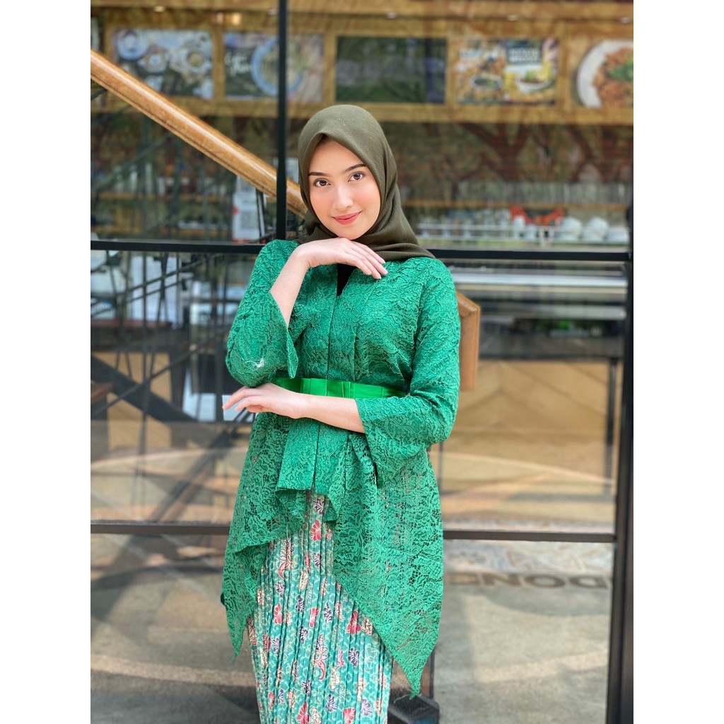 PB&gt; SET KEBAYA SELVI - BAJU KEBAYA FOCAD MODERN - BAJU KEBAYA TRADISIONAL MODERN - OUTFIT KEBAYA