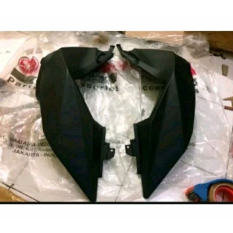 COVER SAYAP TANGKI KANAN KIRI XABRE ORIGINAL YGP HITAM DOFF