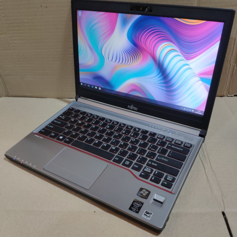 laptop ultrabook slim/tipis Fujitsu lifebook e734 - core i5 - ram 8gb - ssd 256gb - windows 10pro