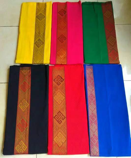 Baju adat tenun khas toraja original