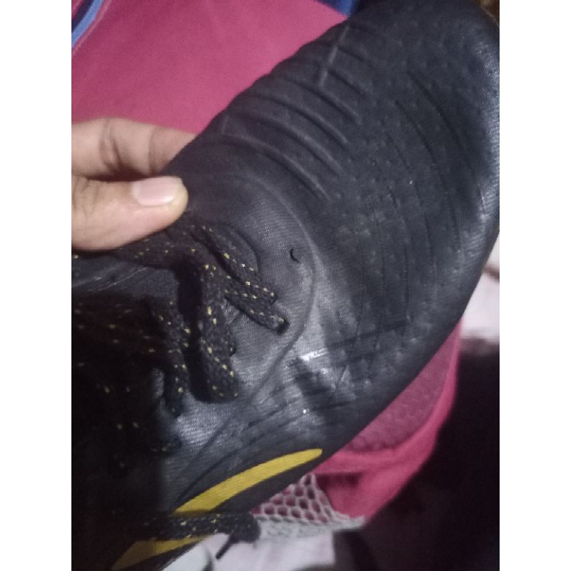 Sepatu Bola SPECS Illuzion II