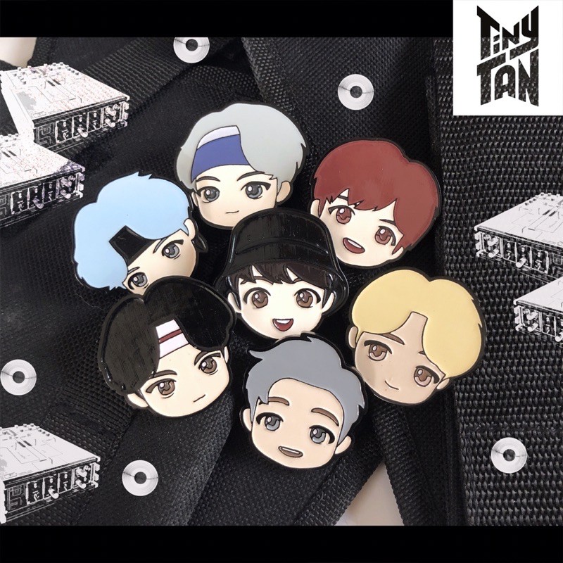 [LAB] BTS - BTS Character Tiny Tan (Mic Drop Edition) Pin / Badge