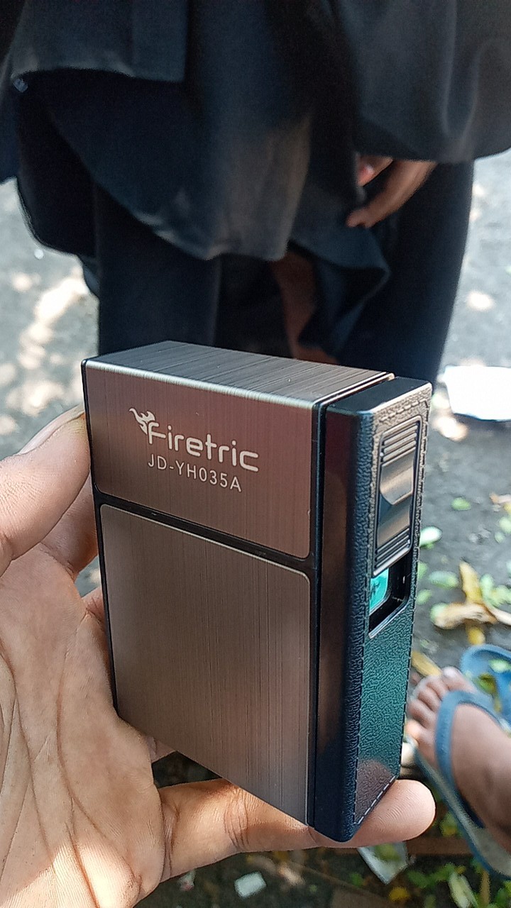 [portable] Kotak Rokok + Korek Api Elektrik Bisa Muat 20 Pcs | Cigarette Case Waterproof