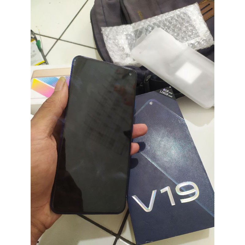 Vivo v19 minus lcd ram 8/128