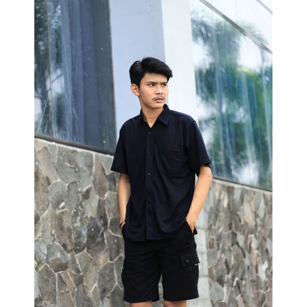 Kemeja Kasual Pique SS - HITAM | Kemeja Pria Lengan Pendek Katun Pique