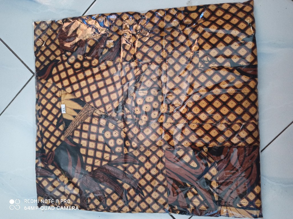 Kemeja Batik Motif Garuda Indonesia Dan Presiden