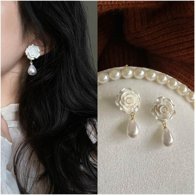 Anting Tusuk Gantung Bahan Sterling Silver 925 Desain Bunga Mawar + Mutiara Gaya Barok / Elegan Untuk Wanita