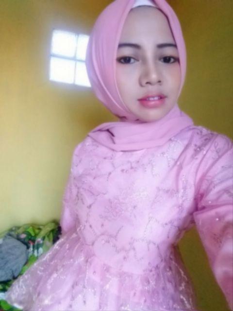 Maura Couple - Sania Ruffle Batik Couple Ori Ndoro Jowi Dnt Garansi Termurah Shopee  Brukat Mutiara