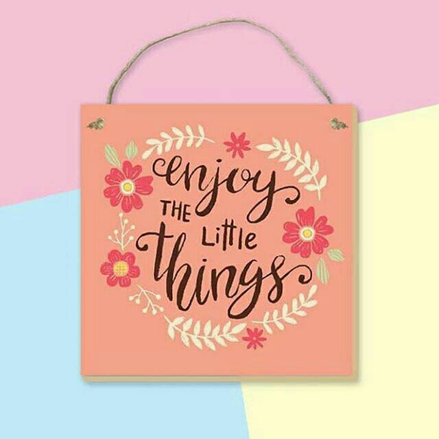 WALL DECOR - QUOTE "ENJOY THE LITTLE THINGS"