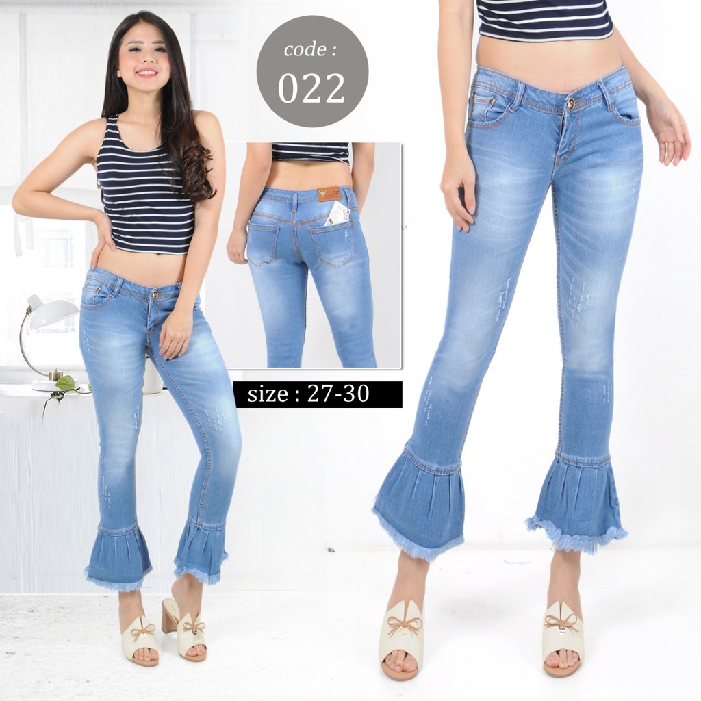 MC girl Celana Jeans Cutbray Terompet Sobek Cakar Rawis / Cutbray Jeans 7/9 Rumbai