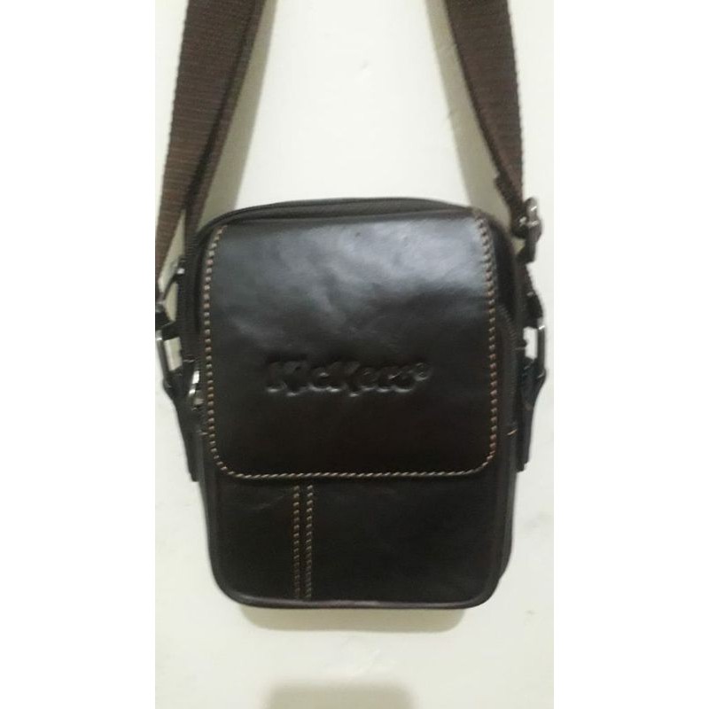 Tas kecil pria kulit asli