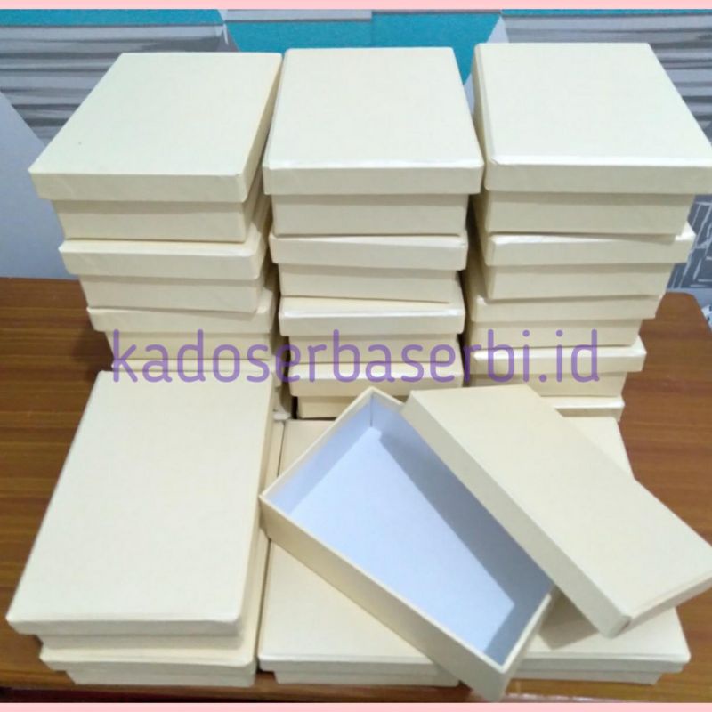 

Hardbox Uk 12 x 10 x 5 cm | kotak kado | hampers | giftbox l Rigid box l kotak keras l kotak tebal
