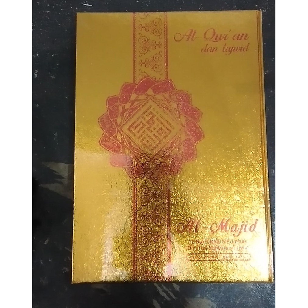 Al Quran & Tajwid Besar A4 Al Majid Cover Emas