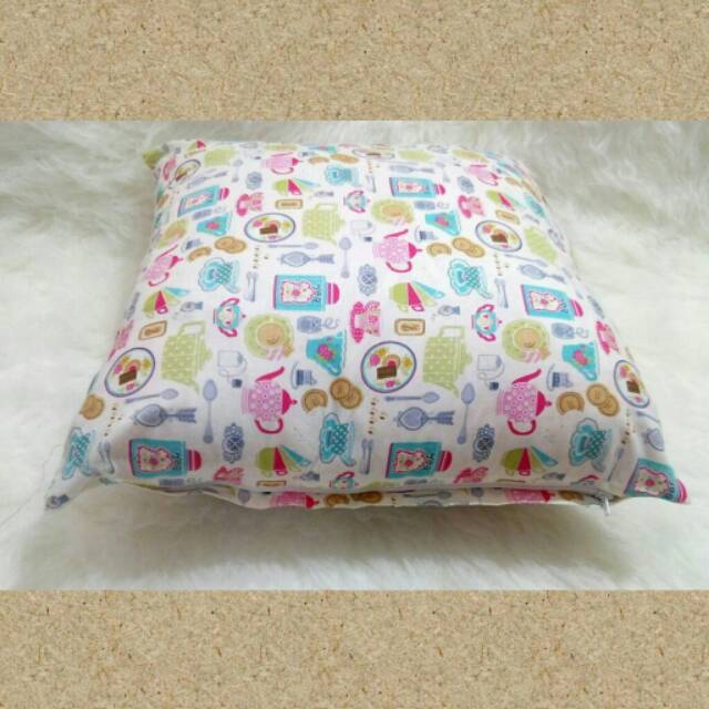 Sarung bantal sofa