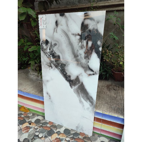 GRANITE LANTAI 60X120 KINGSTONE ASH / GLOSSY / SERENITY