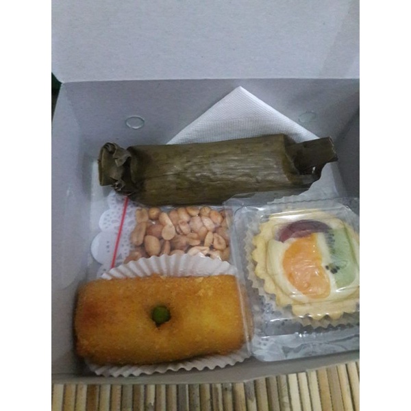 Jual SNACK BOX MURAH/KUE BASAH/CEMILAN Shopee Indonesia