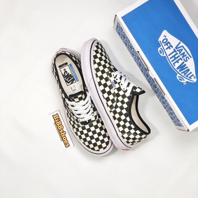 VANS AUTENTIC CHEKERBOARD BLACK Catur BNIB BOX BIRU