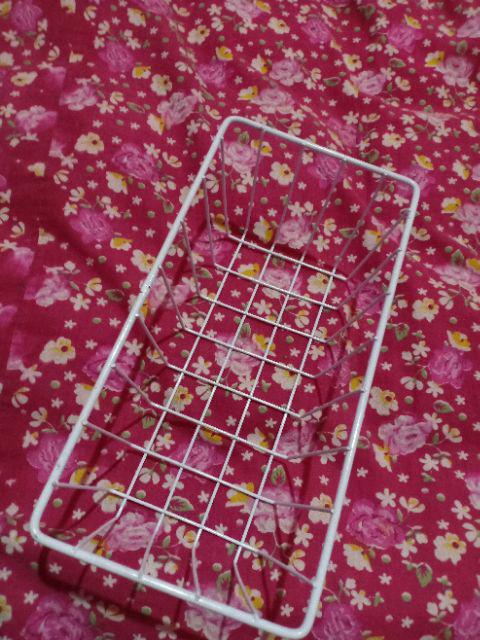 Kesi Putih Keranjang Besi Gantung Tempat Aksesoris Serbaguna Rak Bumbu Dapur Wall Grid Dekorasi