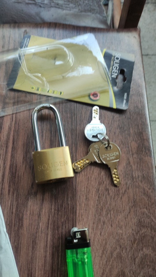 Gembok Soligen 40 Mm Panjang Kuningan Computer Key