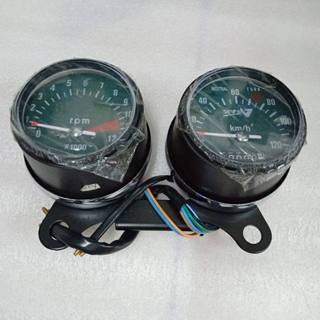 Kilometer + rpm CB 125 set