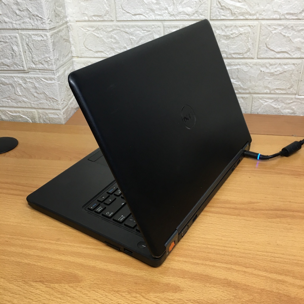 Laptop Dell Latitude E5450 Core i7 Gen 5 RAM 8GB SSD 256GB Dual VGA