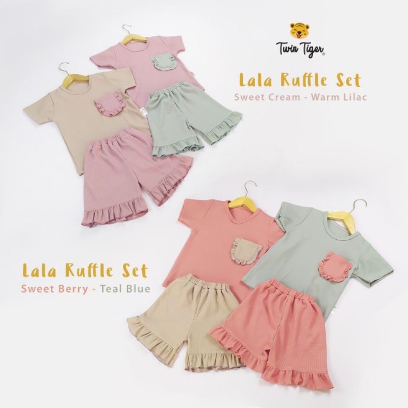 Twin Tiger Baby Setelan Lala Ruffle Set + Bandana Cantik