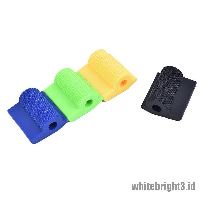 Cover Pelindung Pedal Gigi Motor Universal Bahan Karet Warna Putih